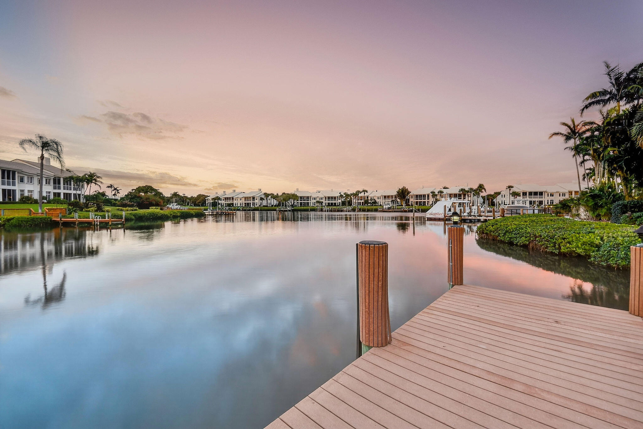 ADMIRALS COVE - Residential