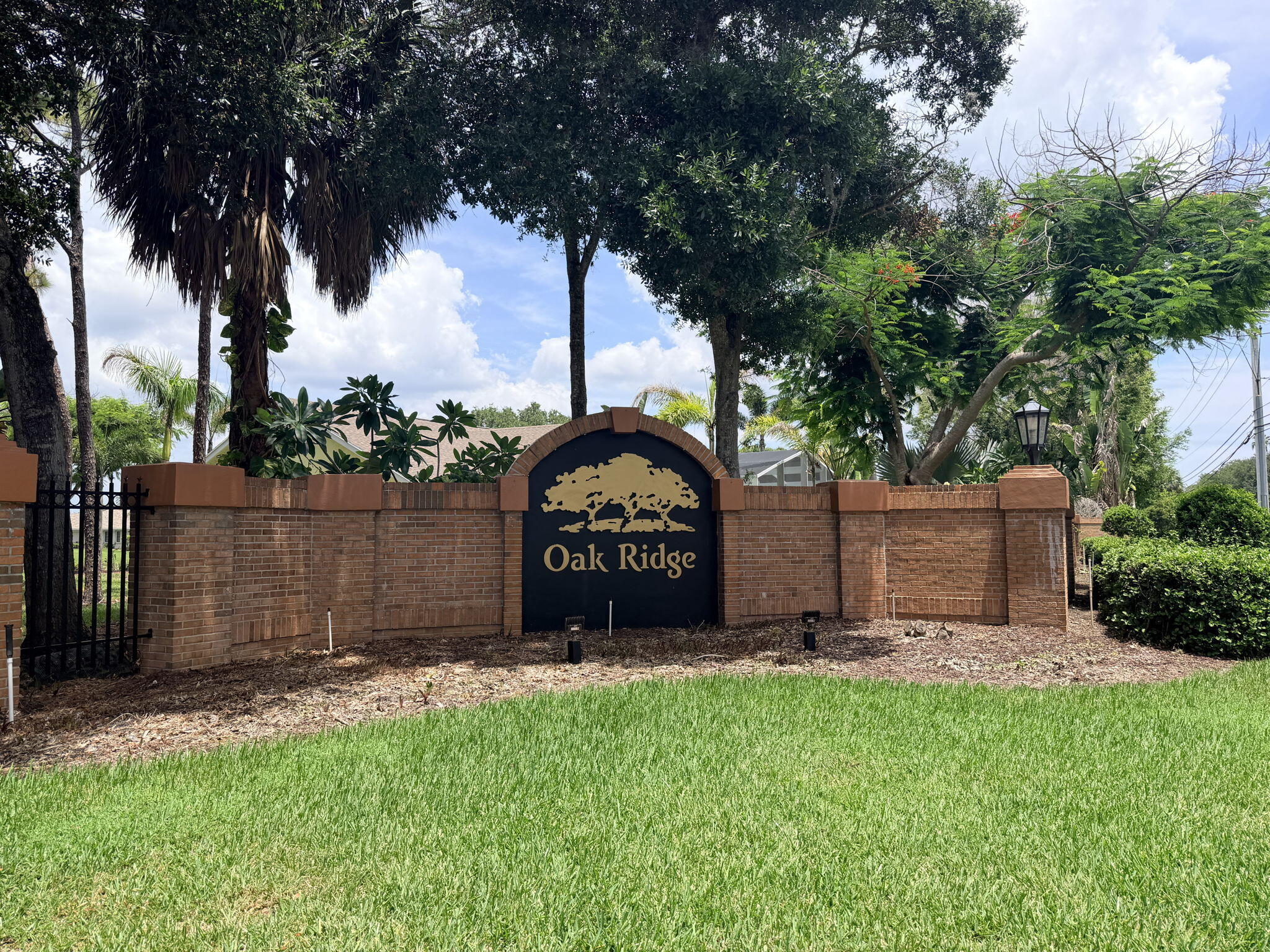 OAK RIDGE - Residential