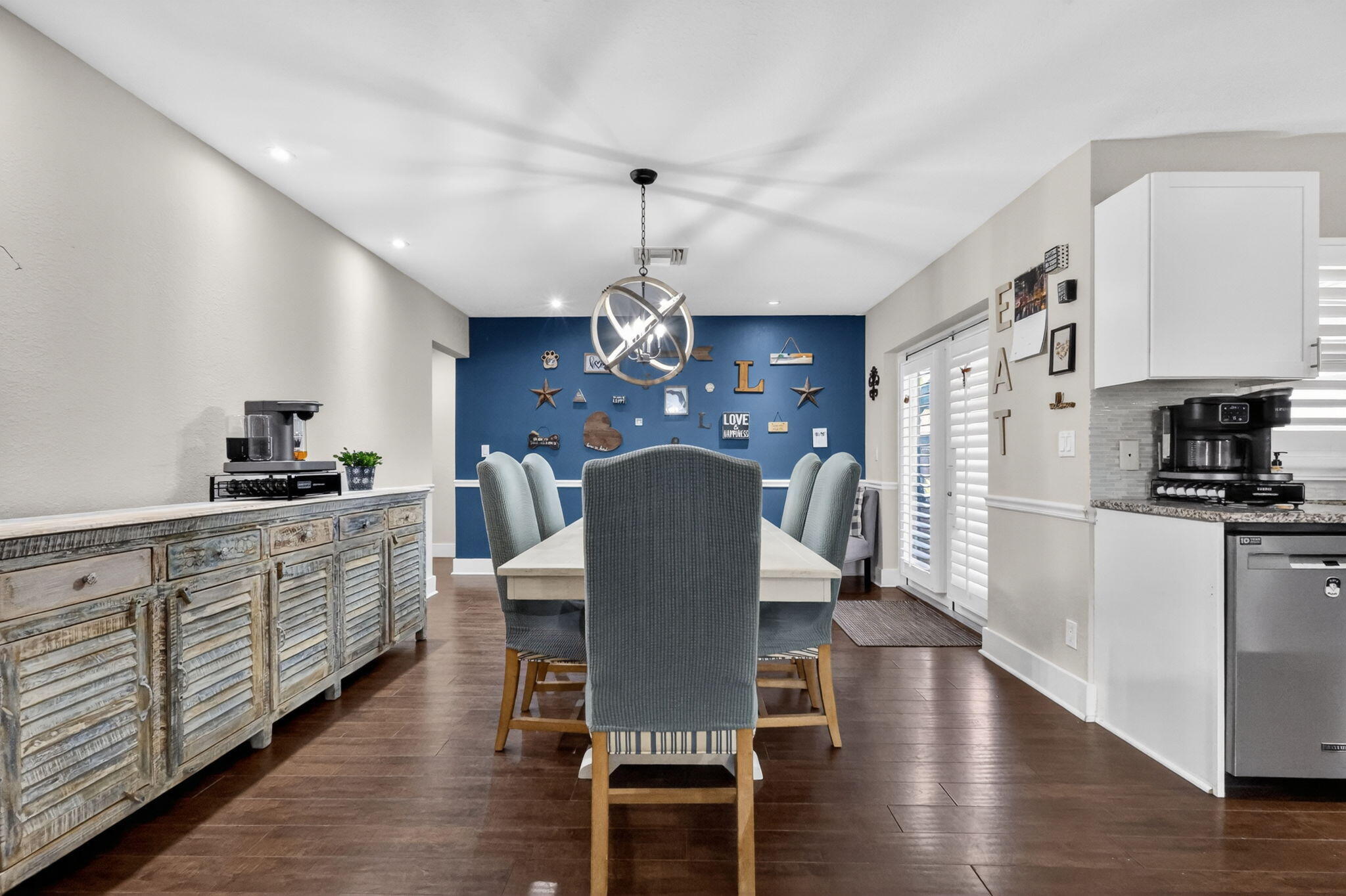 FLORAL PARK LANTANA - Residential