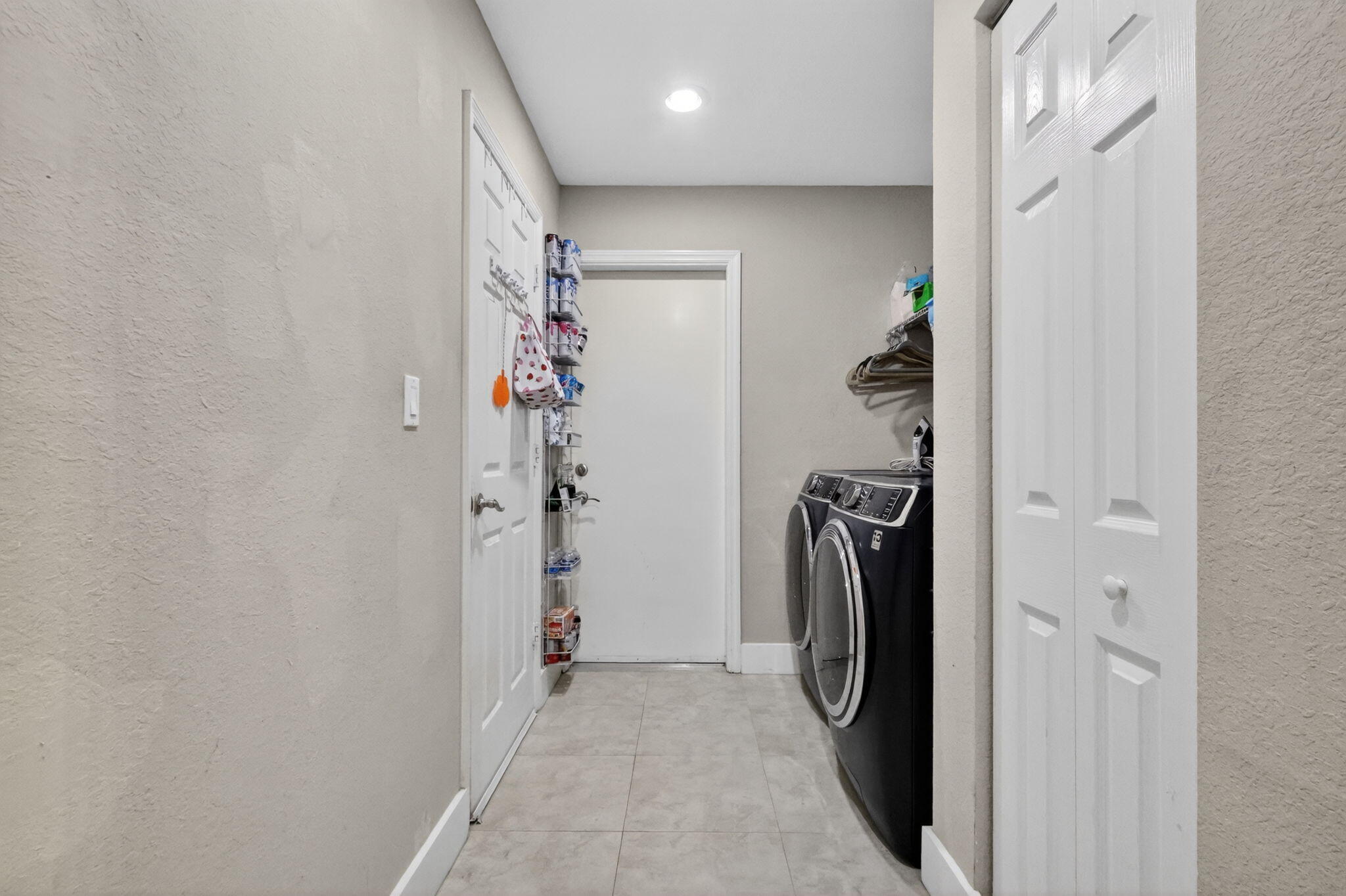 FLORAL PARK LANTANA - Residential