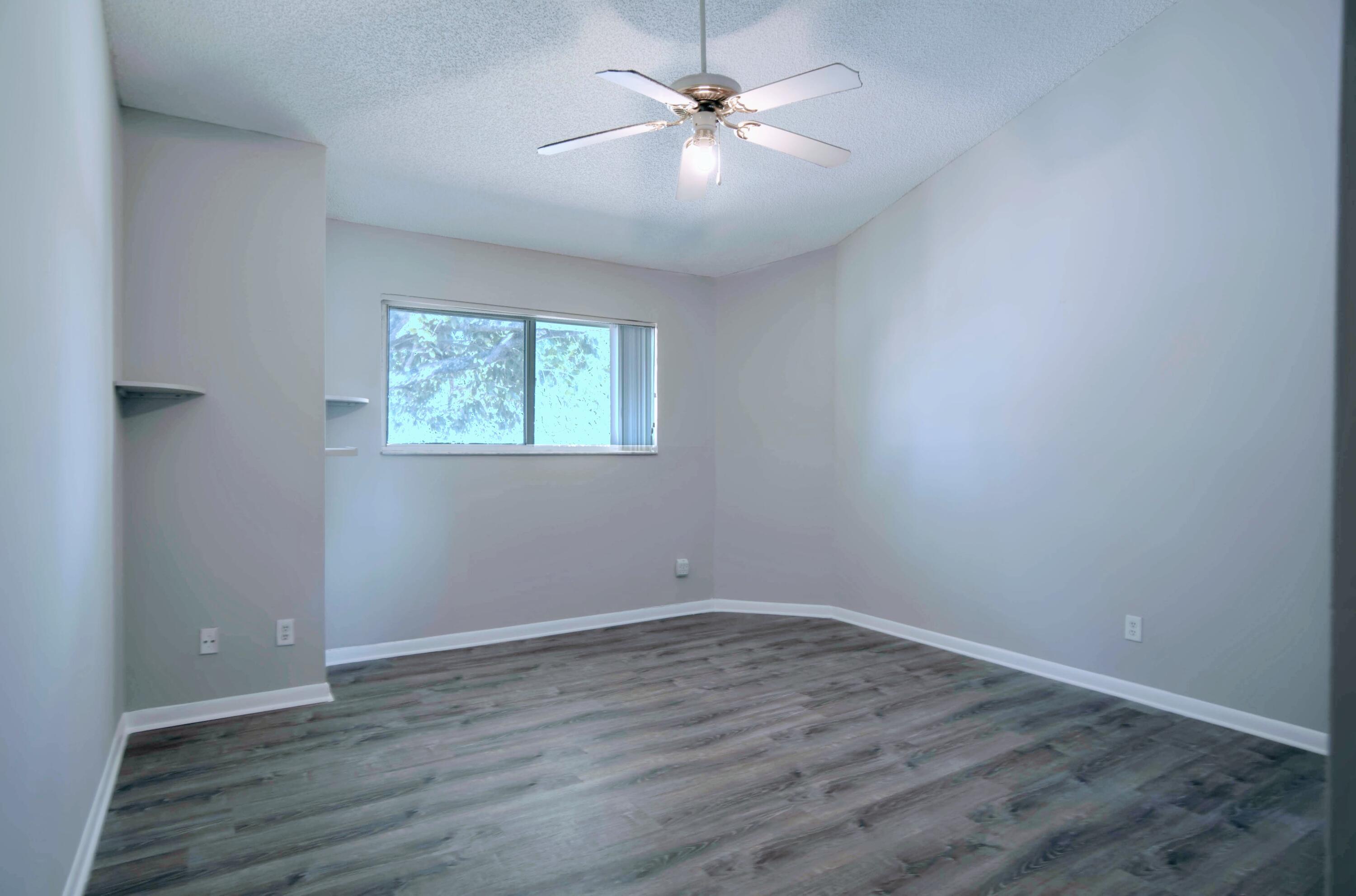 SUMMER LAKE - Residential Lease
