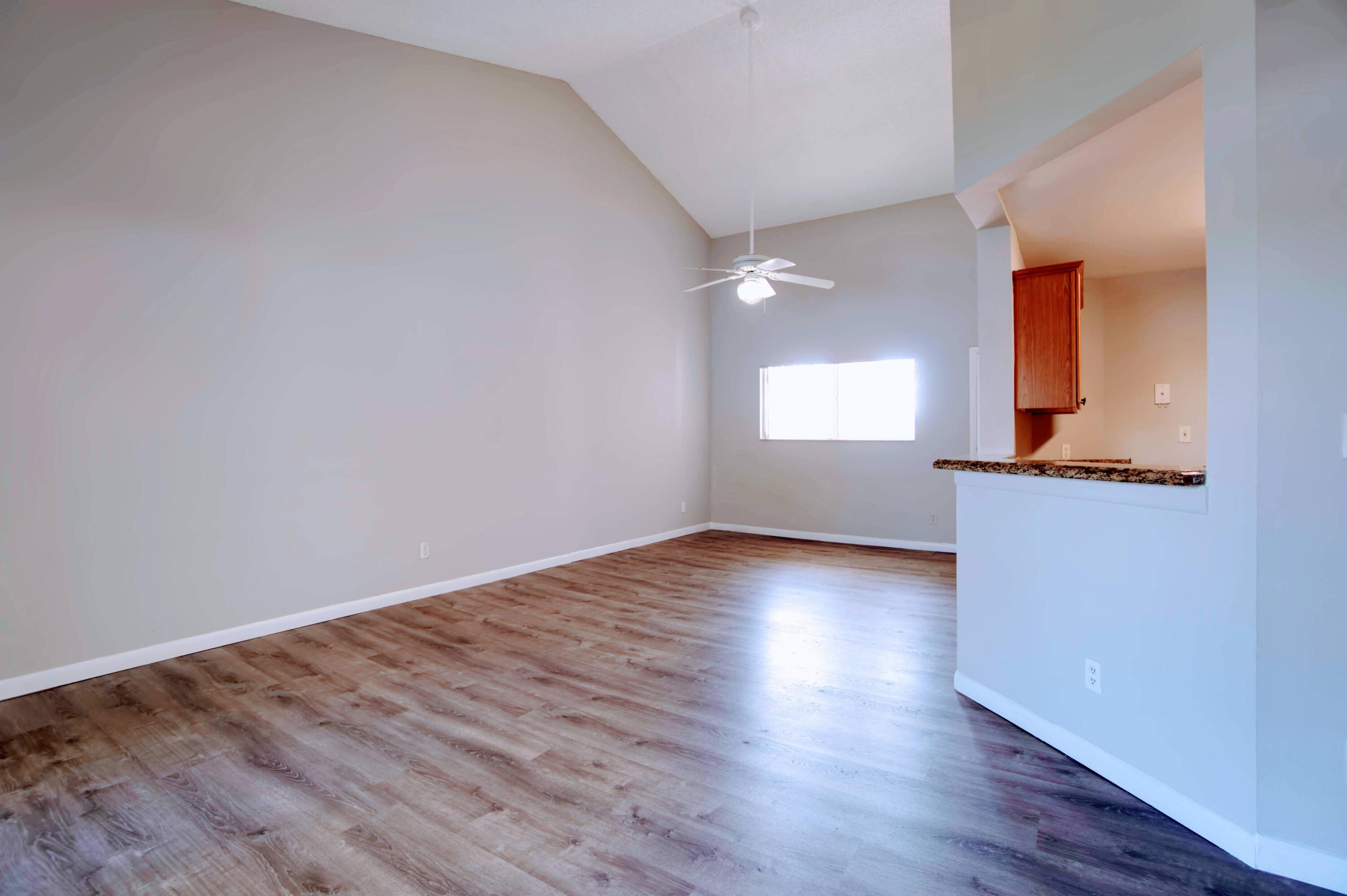 SUMMER LAKE - Residential Lease