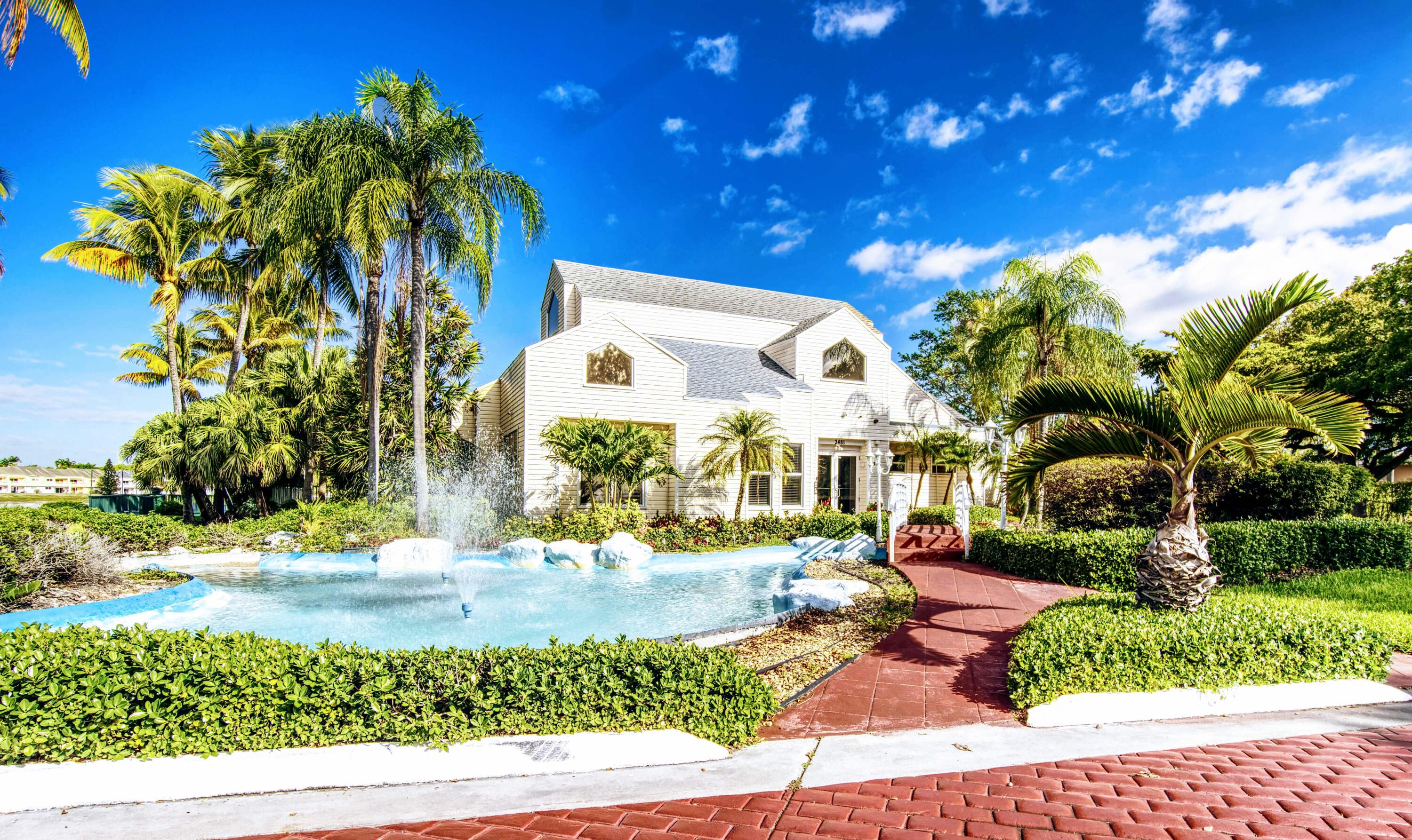 SUMMER LAKE - Residential Lease