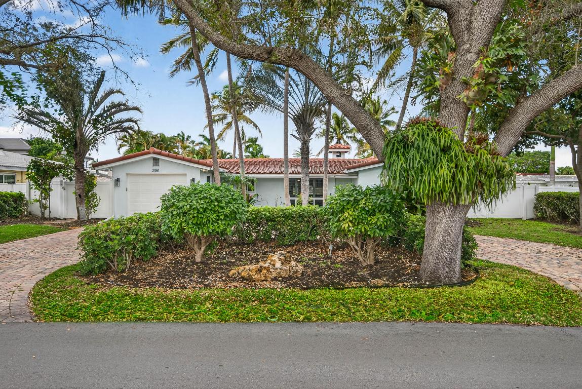 HILLSBORO ISLES - Residential