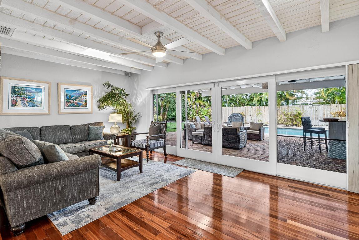 HILLSBORO ISLES - Residential