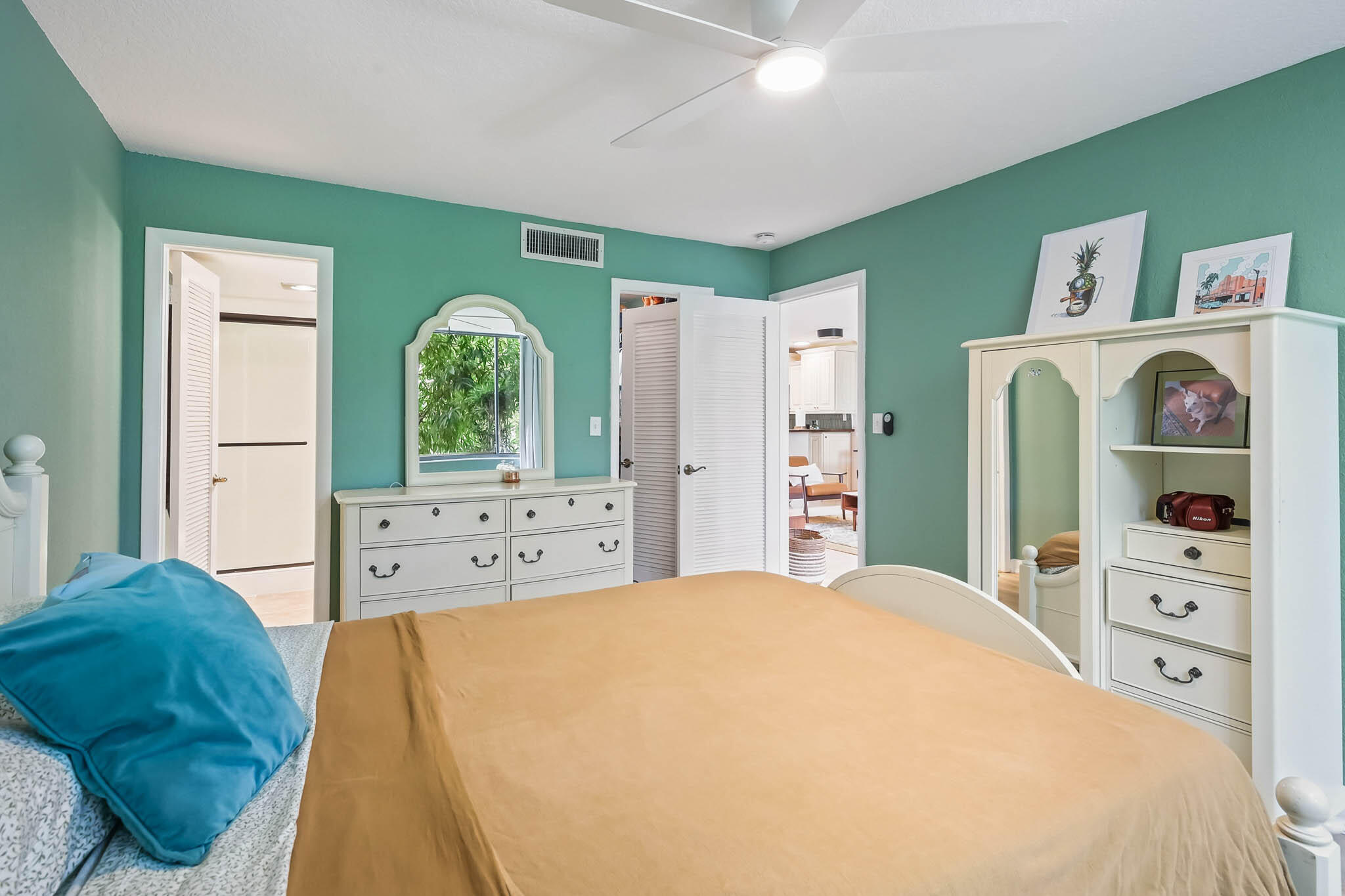 FOUNTAINS OF PALM BEACH CONDO 2 - Residential