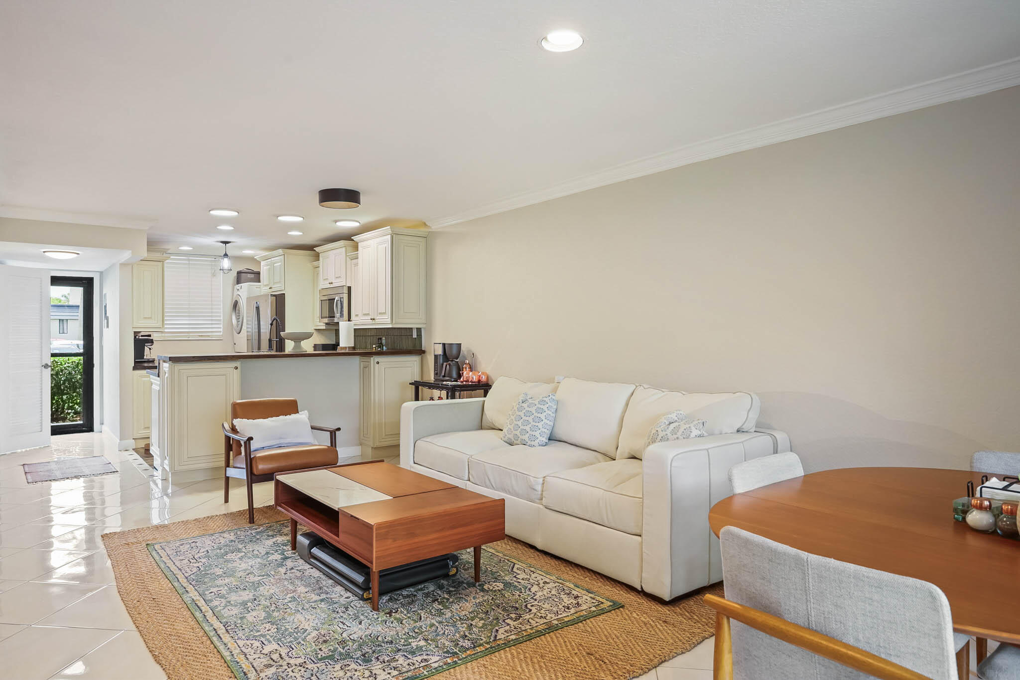 FOUNTAINS OF PALM BEACH CONDO 2 - Residential