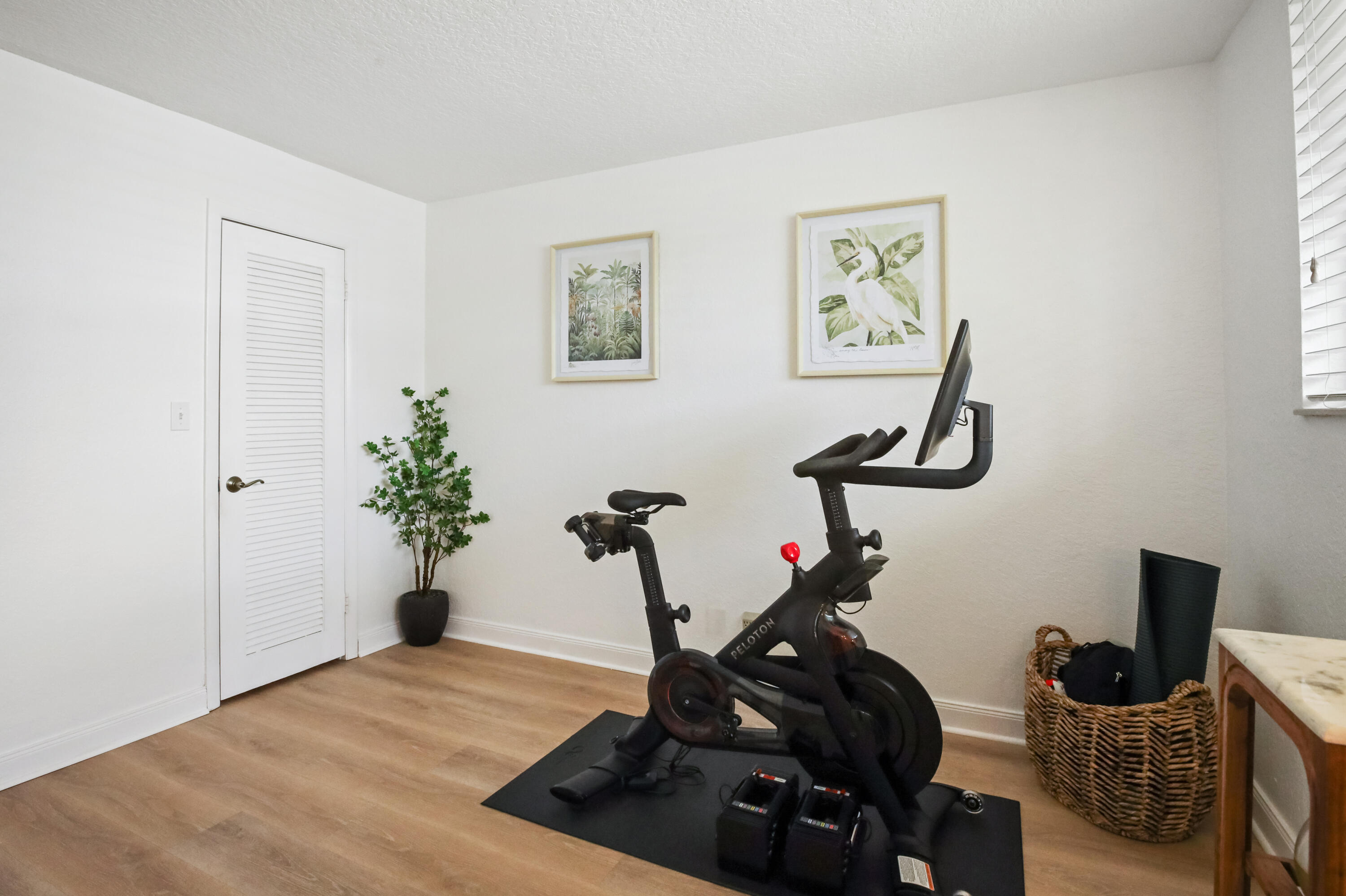 FOUNTAINS OF PALM BEACH CONDO 2 - Residential