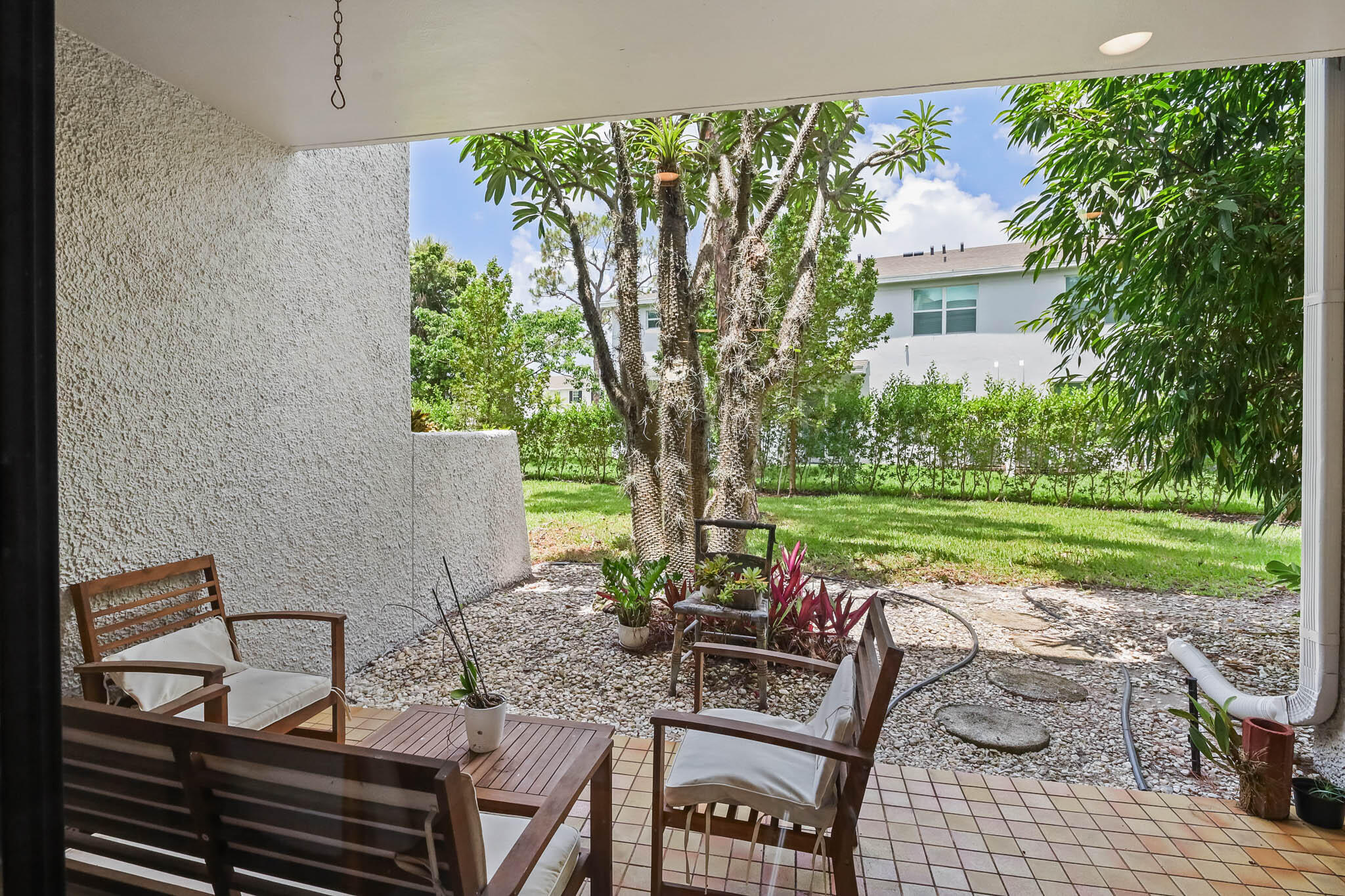 FOUNTAINS OF PALM BEACH CONDO 2 - Residential
