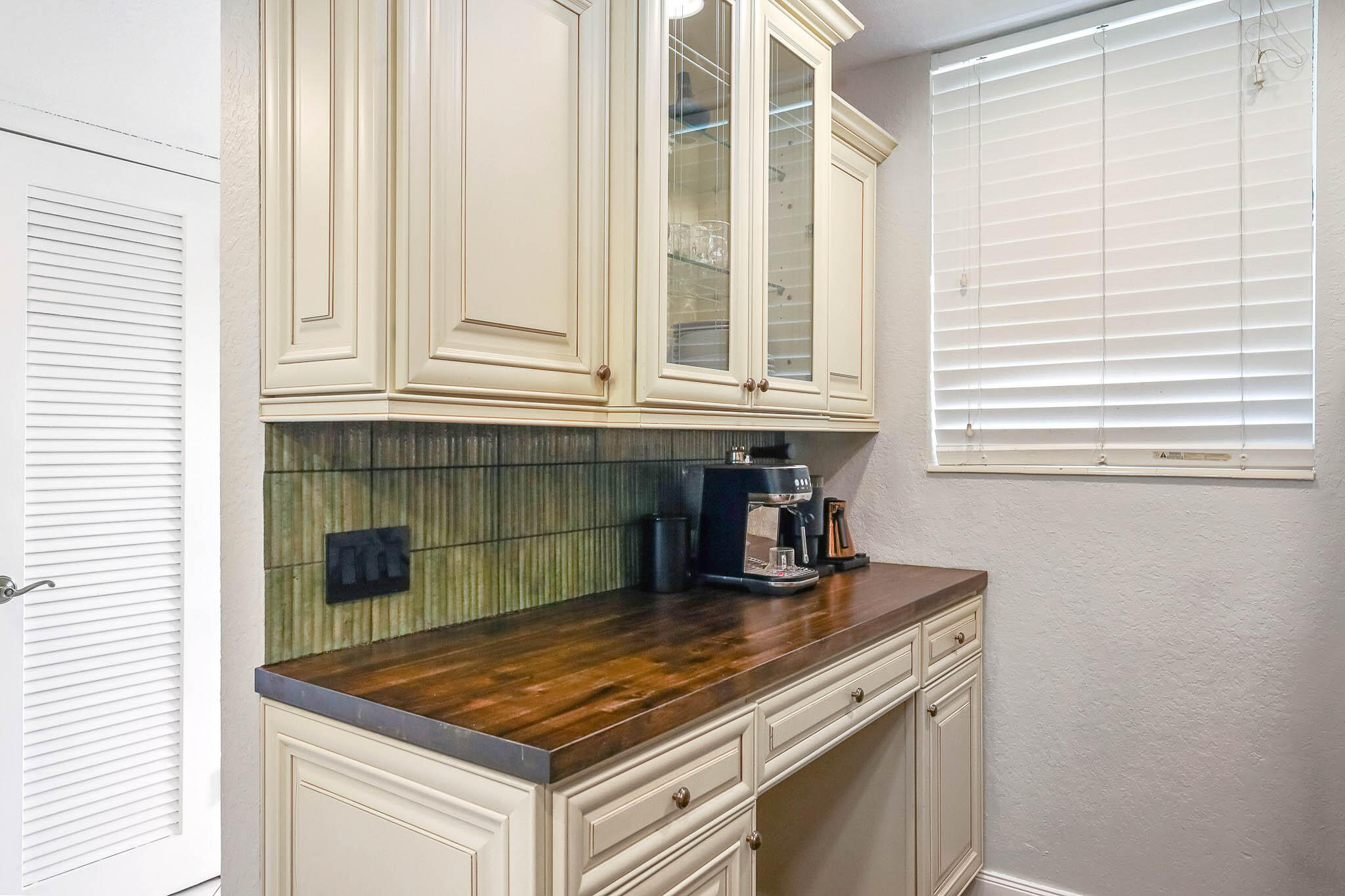 FOUNTAINS OF PALM BEACH CONDO 2 - Residential