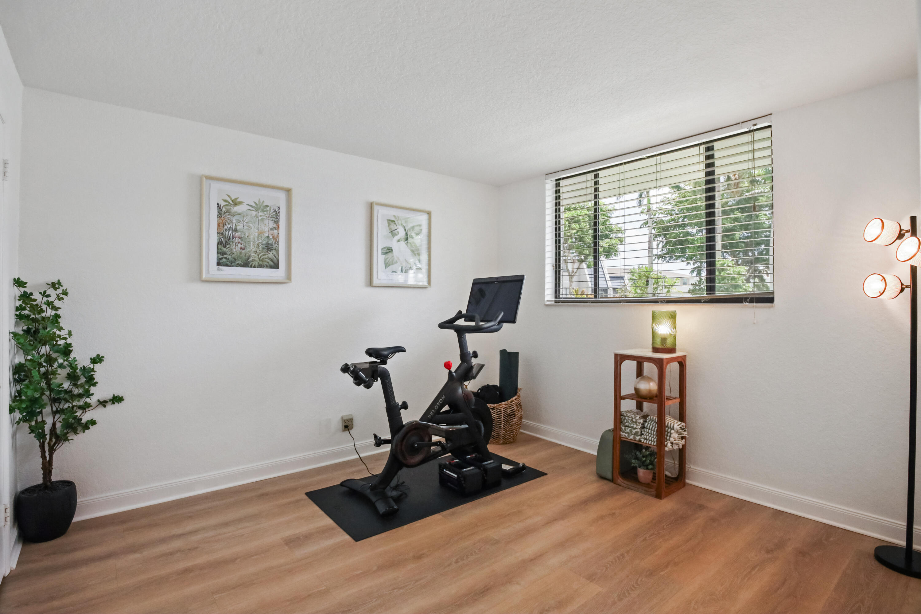 FOUNTAINS OF PALM BEACH CONDO 2 - Residential