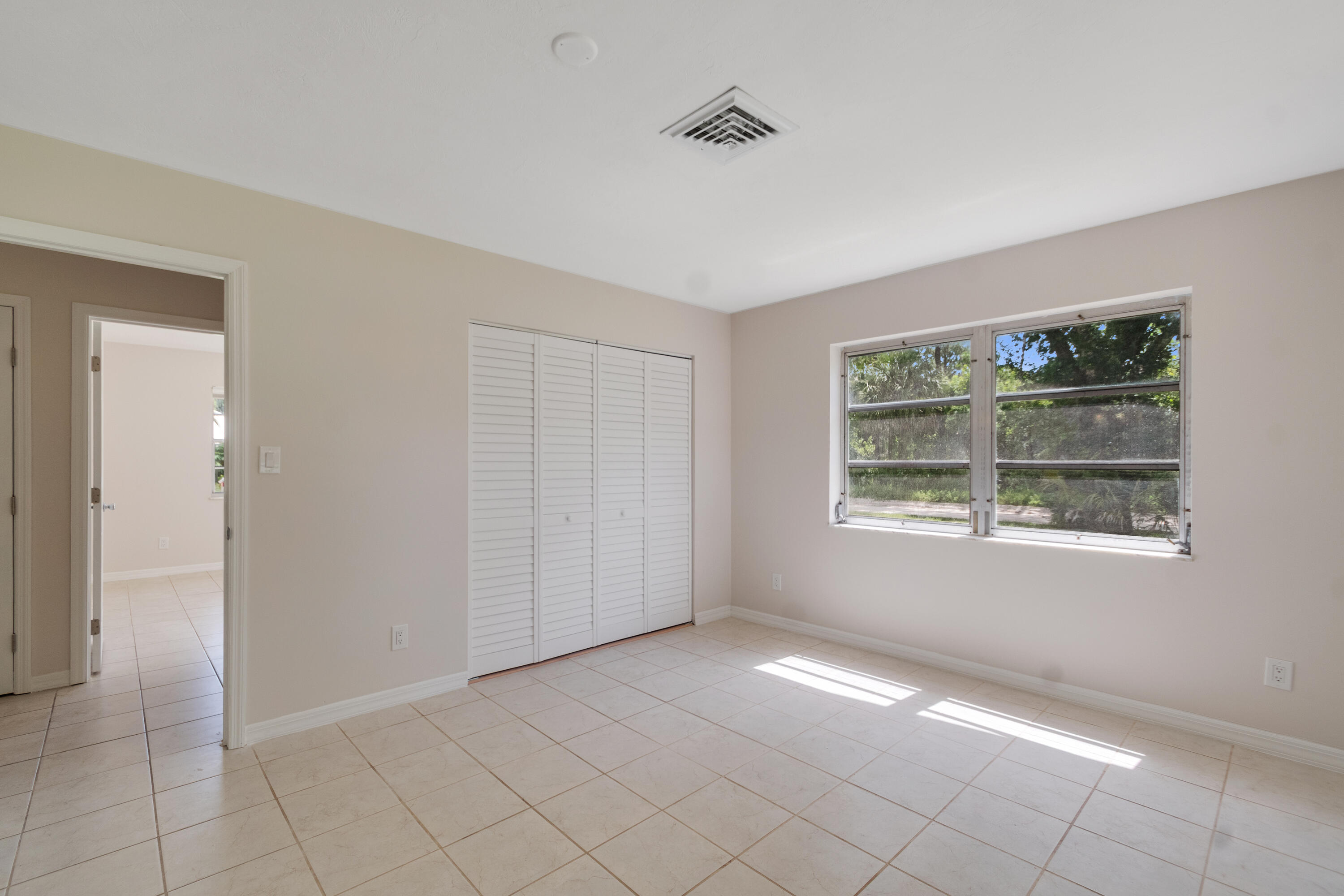 ANITA PARK - Residential