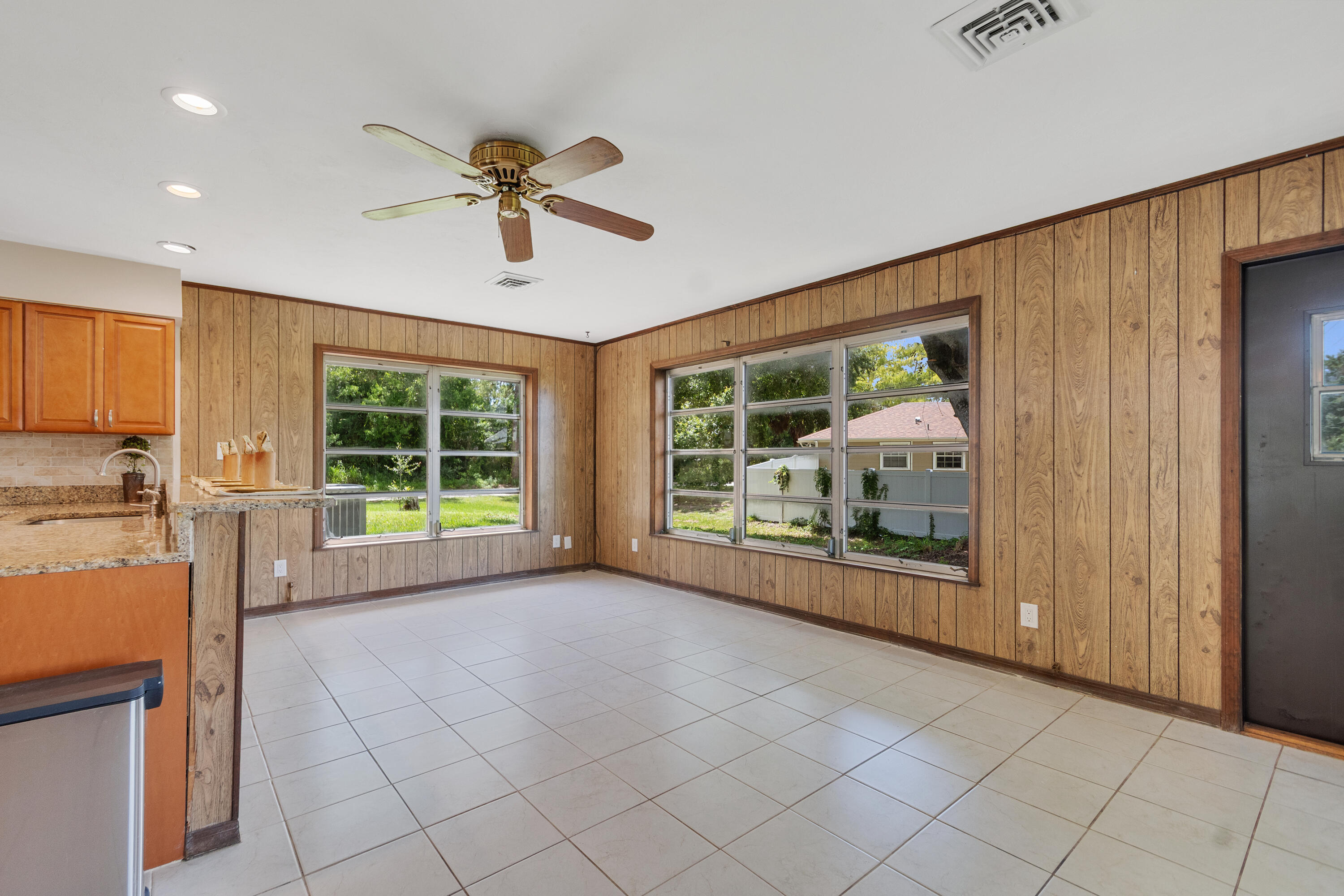 ANITA PARK - Residential