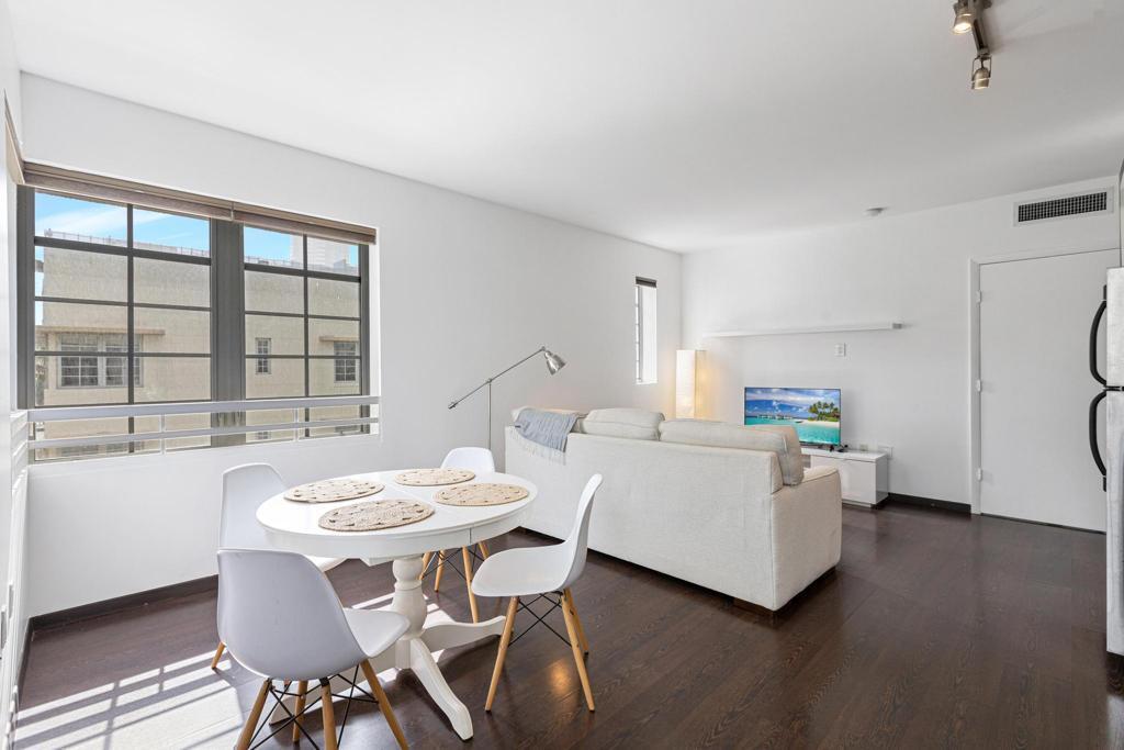 ARTECITY GOVERNOR CONDO - Residential Lease