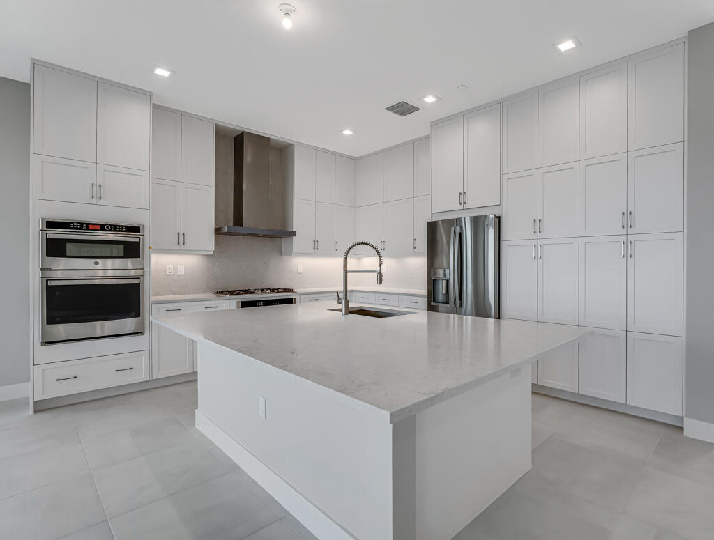 Apex at Avenir - Residential