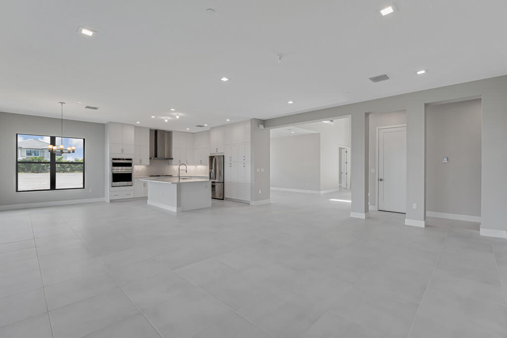 Apex at Avenir - Residential
