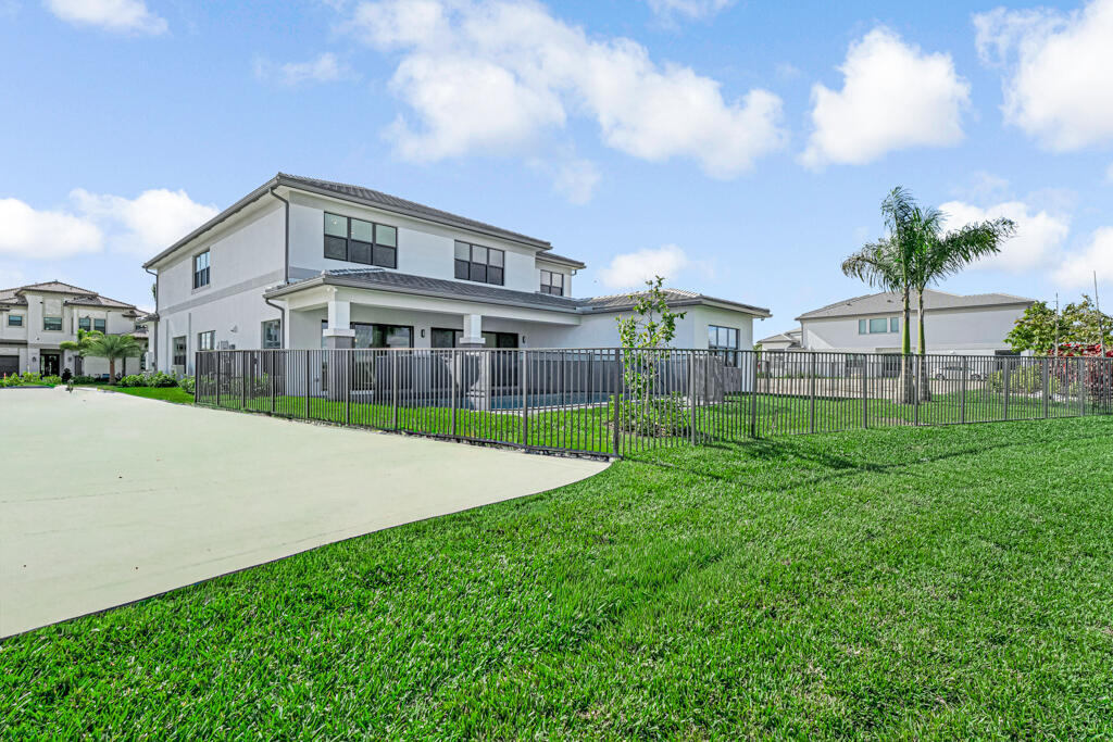 Apex at Avenir - Residential