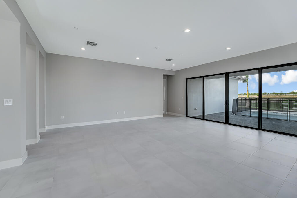 Apex at Avenir - Residential