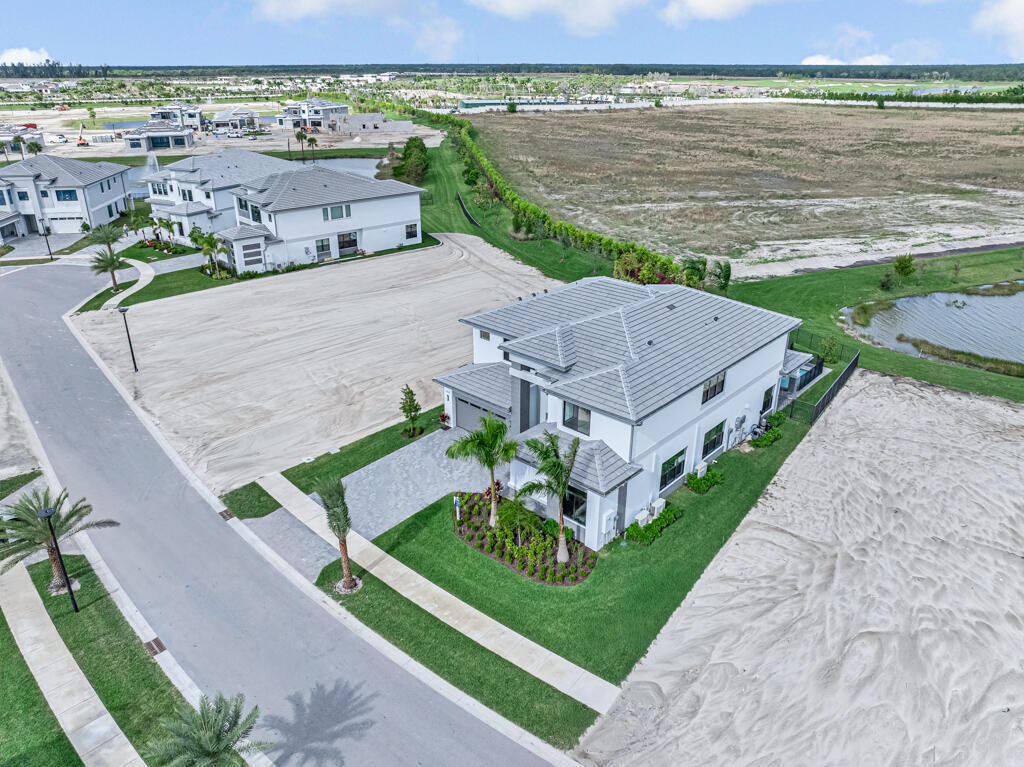 Apex at Avenir - Residential