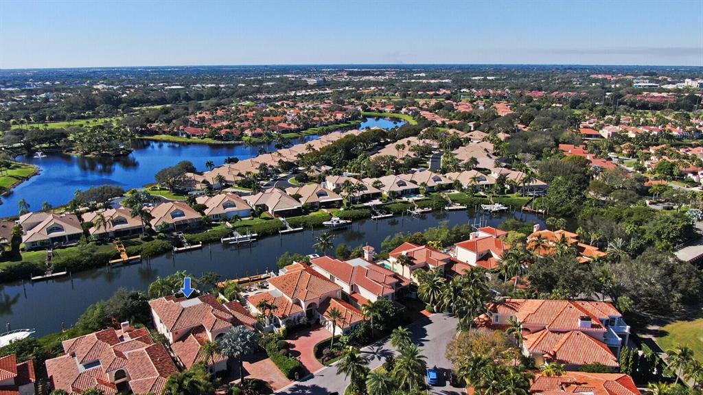 BARROW ISLAND AT JONATHANS LANDING - Residential