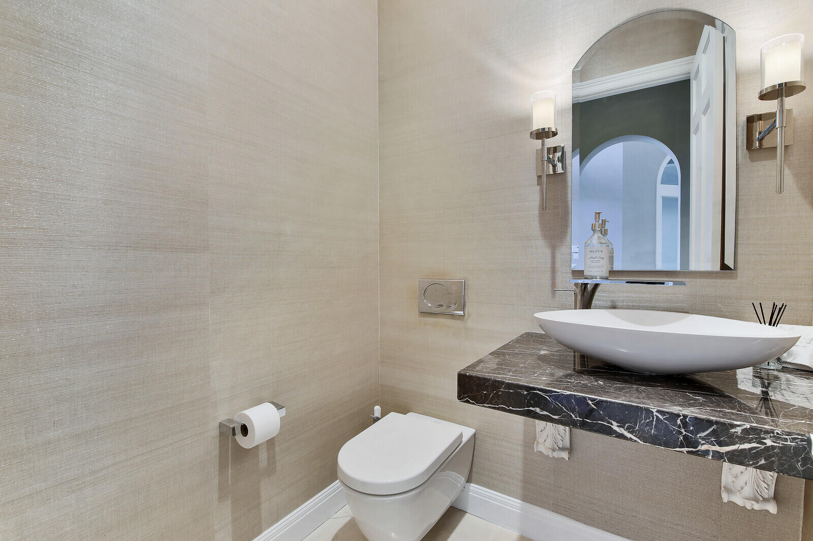 BARROW ISLAND AT JONATHANS LANDING - Residential
