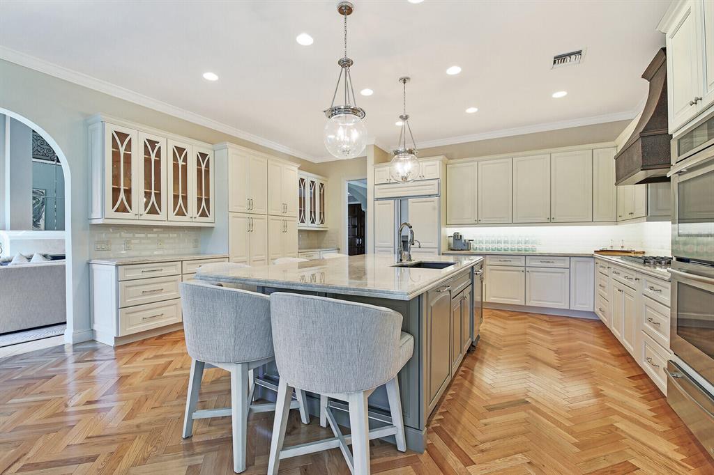 BARROW ISLAND AT JONATHANS LANDING - Residential