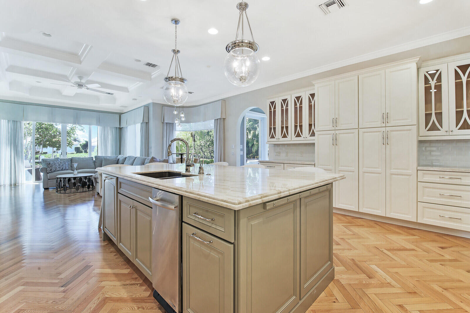 BARROW ISLAND AT JONATHANS LANDING - Residential