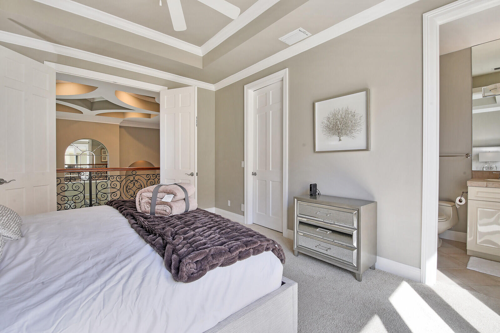 BARROW ISLAND AT JONATHANS LANDING - Residential