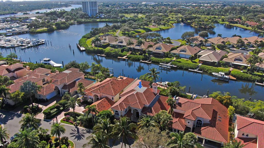BARROW ISLAND AT JONATHANS LANDING - Residential