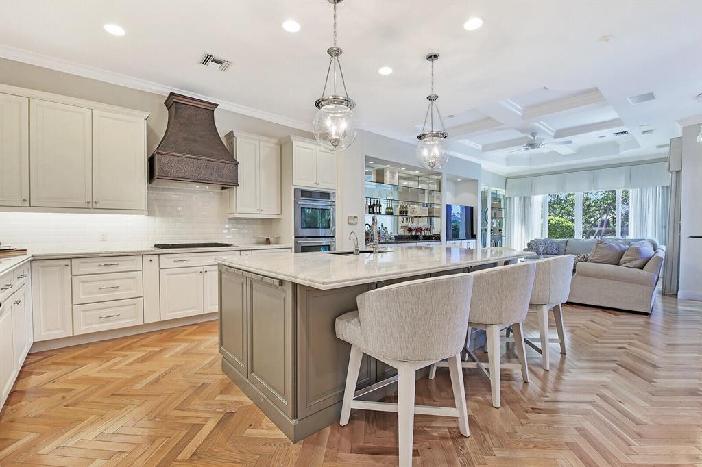BARROW ISLAND AT JONATHANS LANDING - Residential
