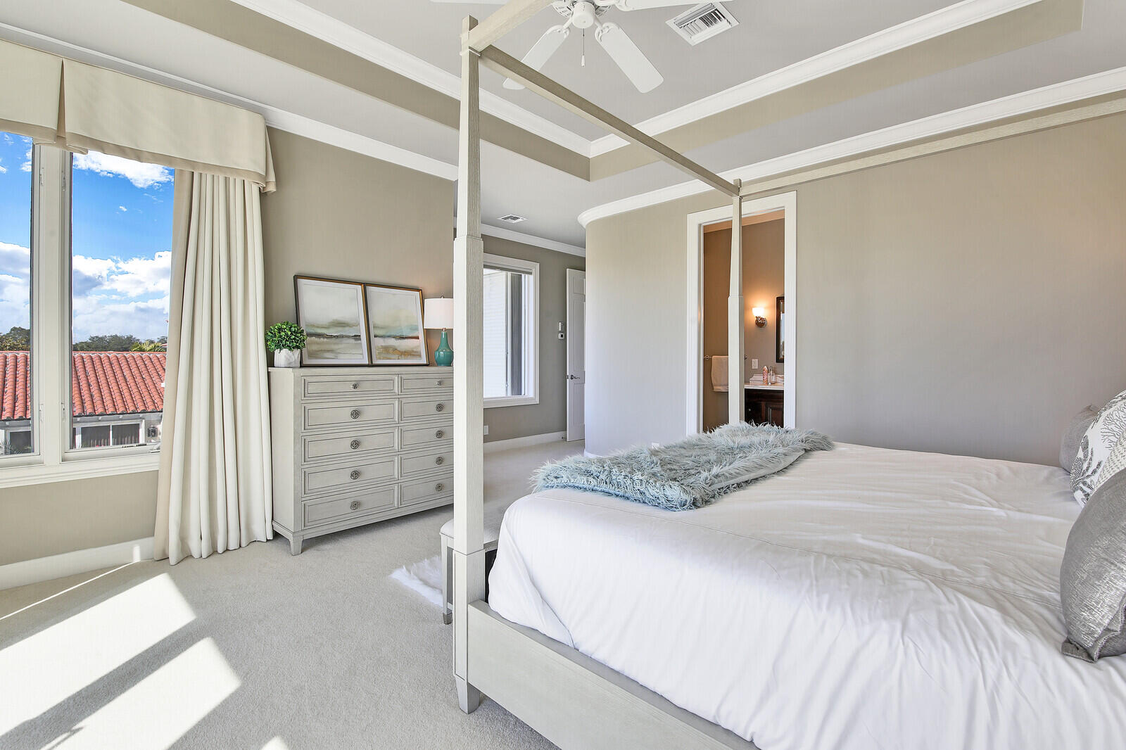 BARROW ISLAND AT JONATHANS LANDING - Residential