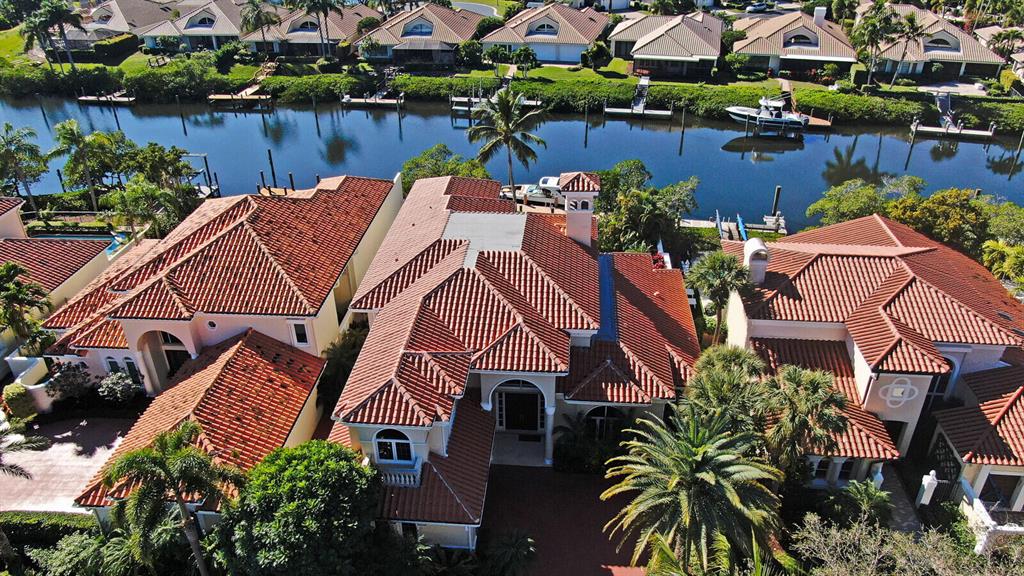 BARROW ISLAND AT JONATHANS LANDING - Residential