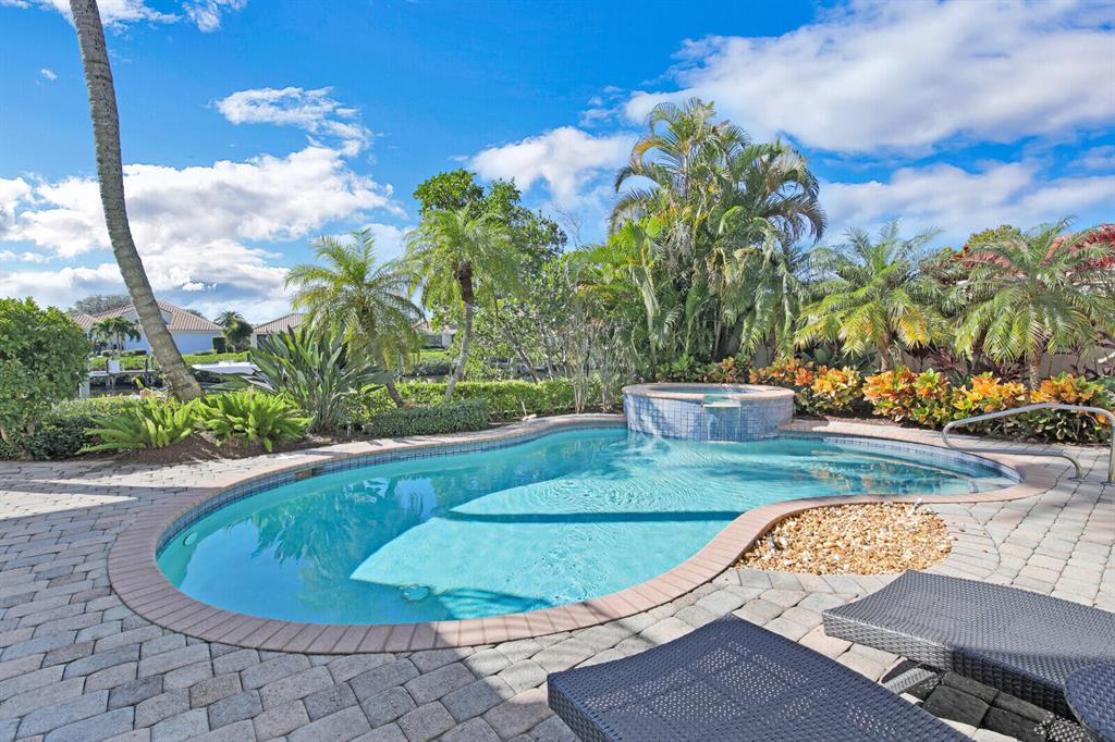 BARROW ISLAND AT JONATHANS LANDING - Residential