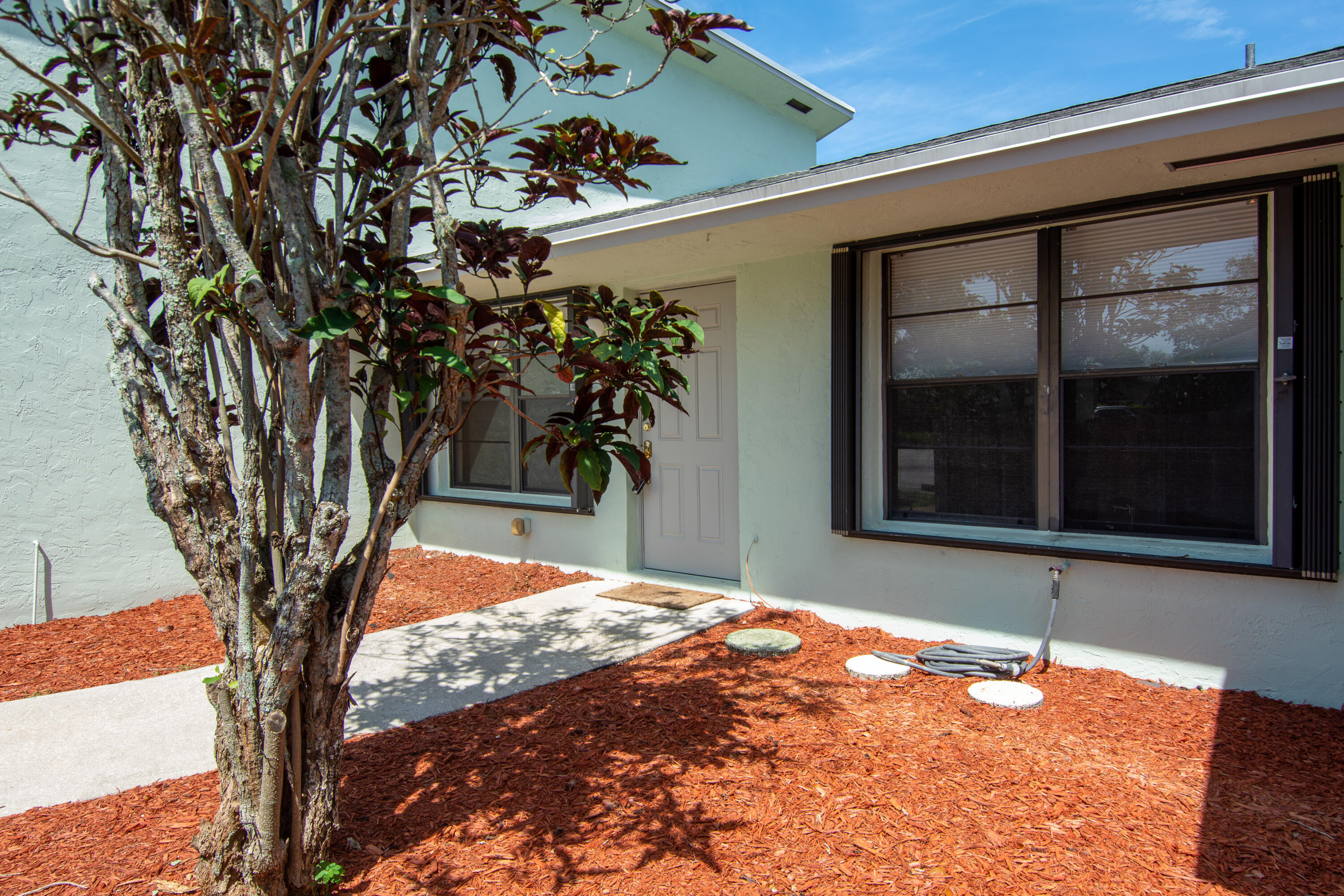 JUPITER LAKES VILLAS CONDO I AND II - Residential Lease