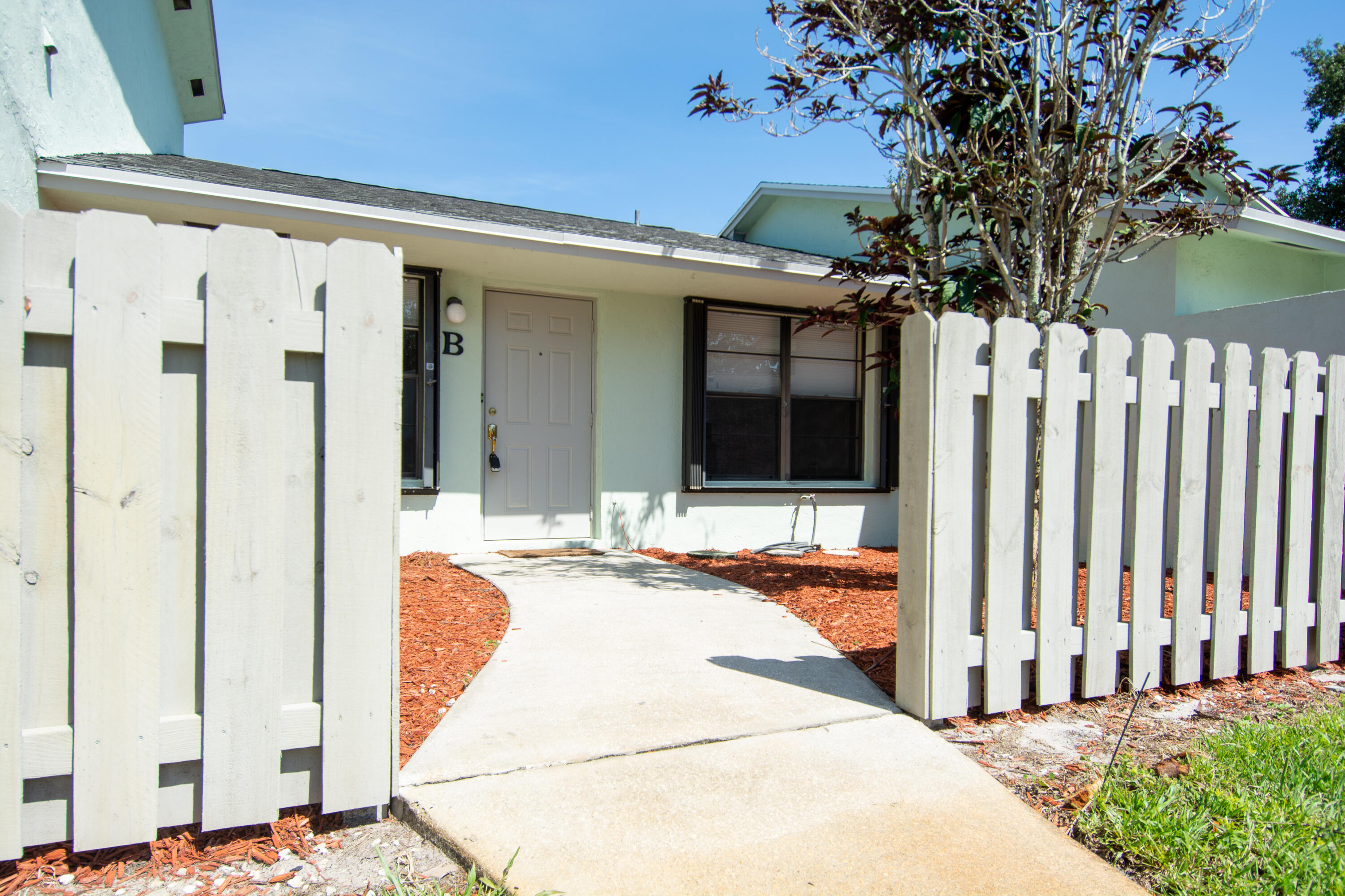 JUPITER LAKES VILLAS CONDO I AND II - Residential Lease