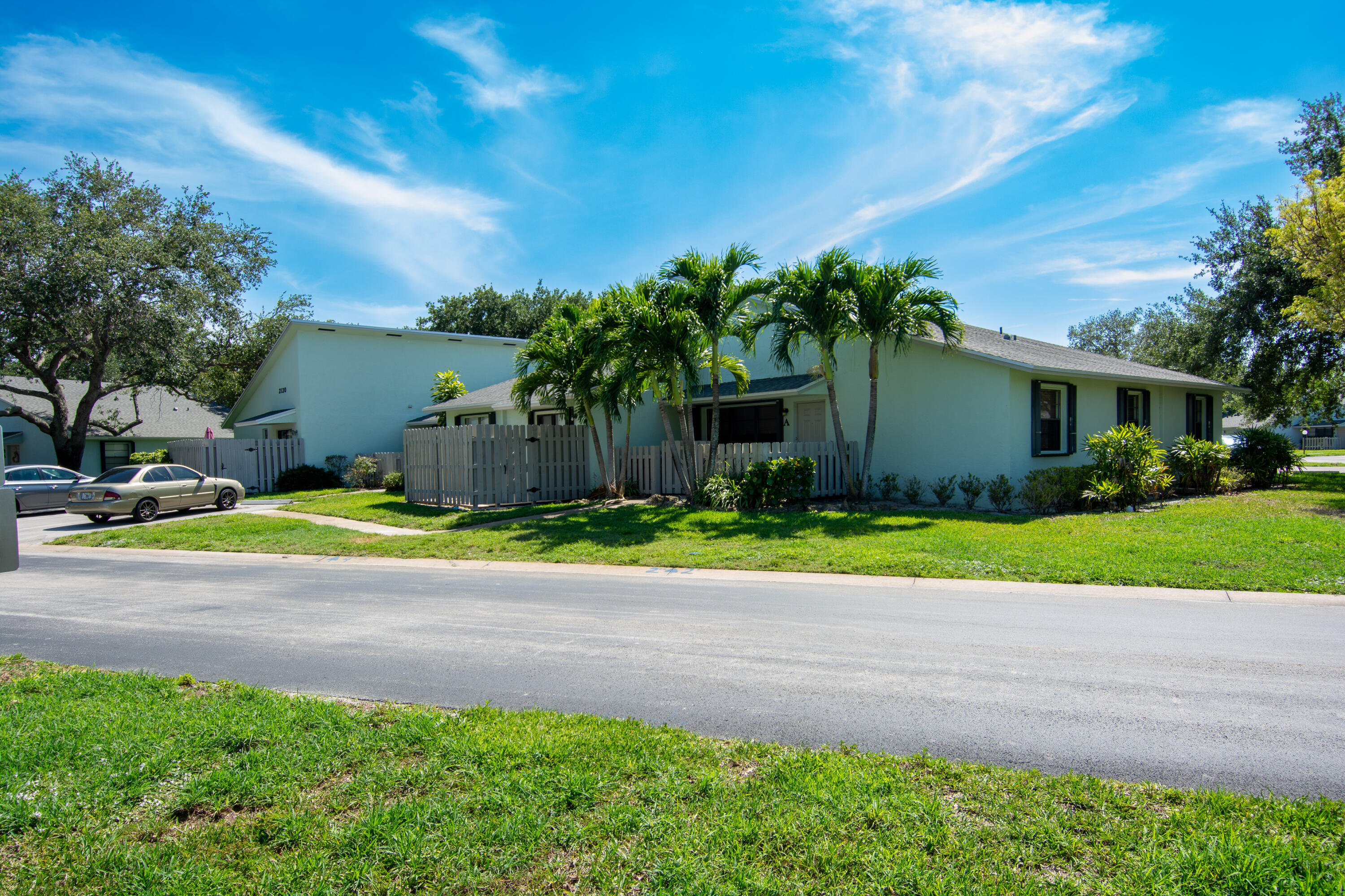 JUPITER LAKES VILLAS CONDO I AND II - Residential Lease