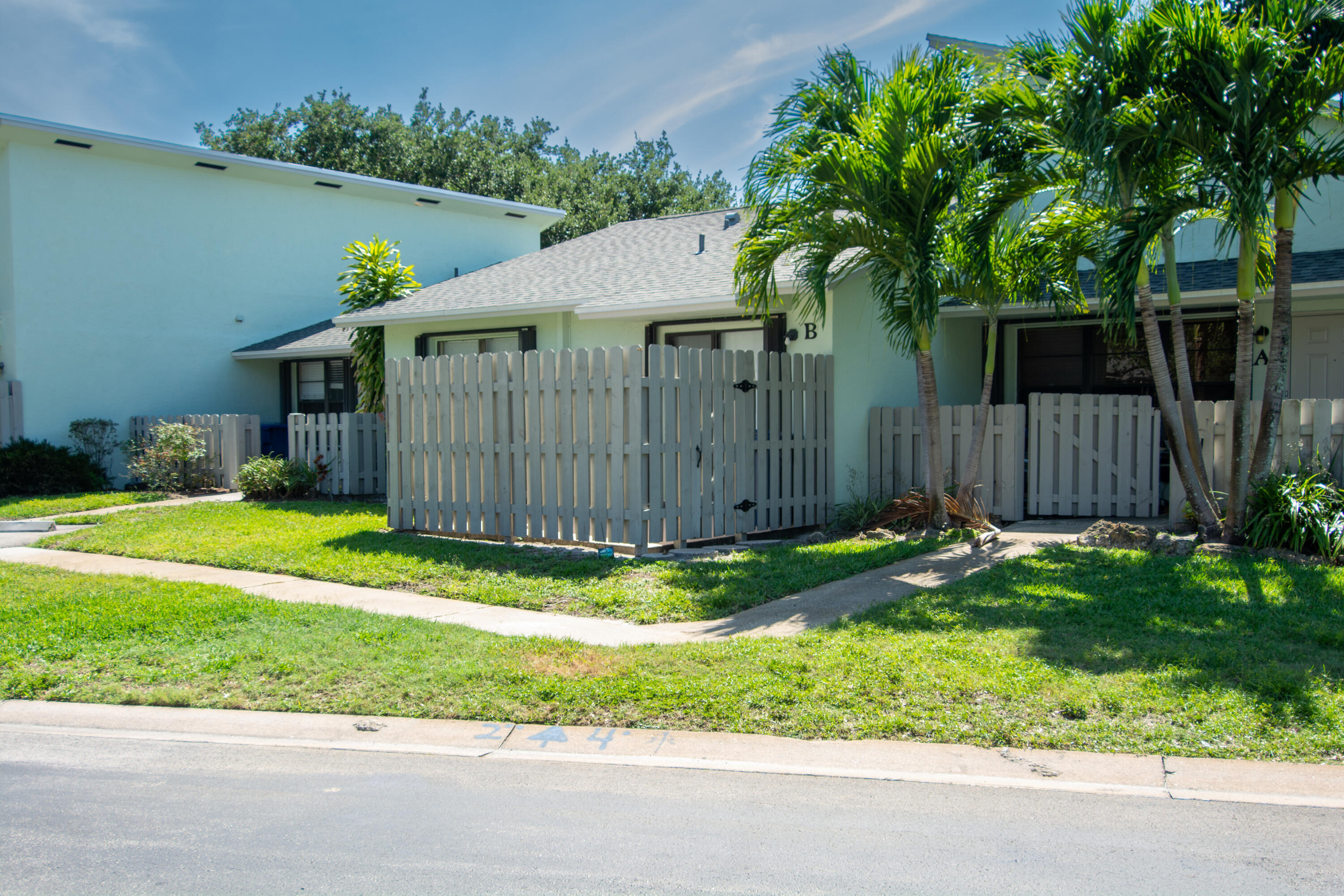 JUPITER LAKES VILLAS CONDO I AND II - Residential Lease