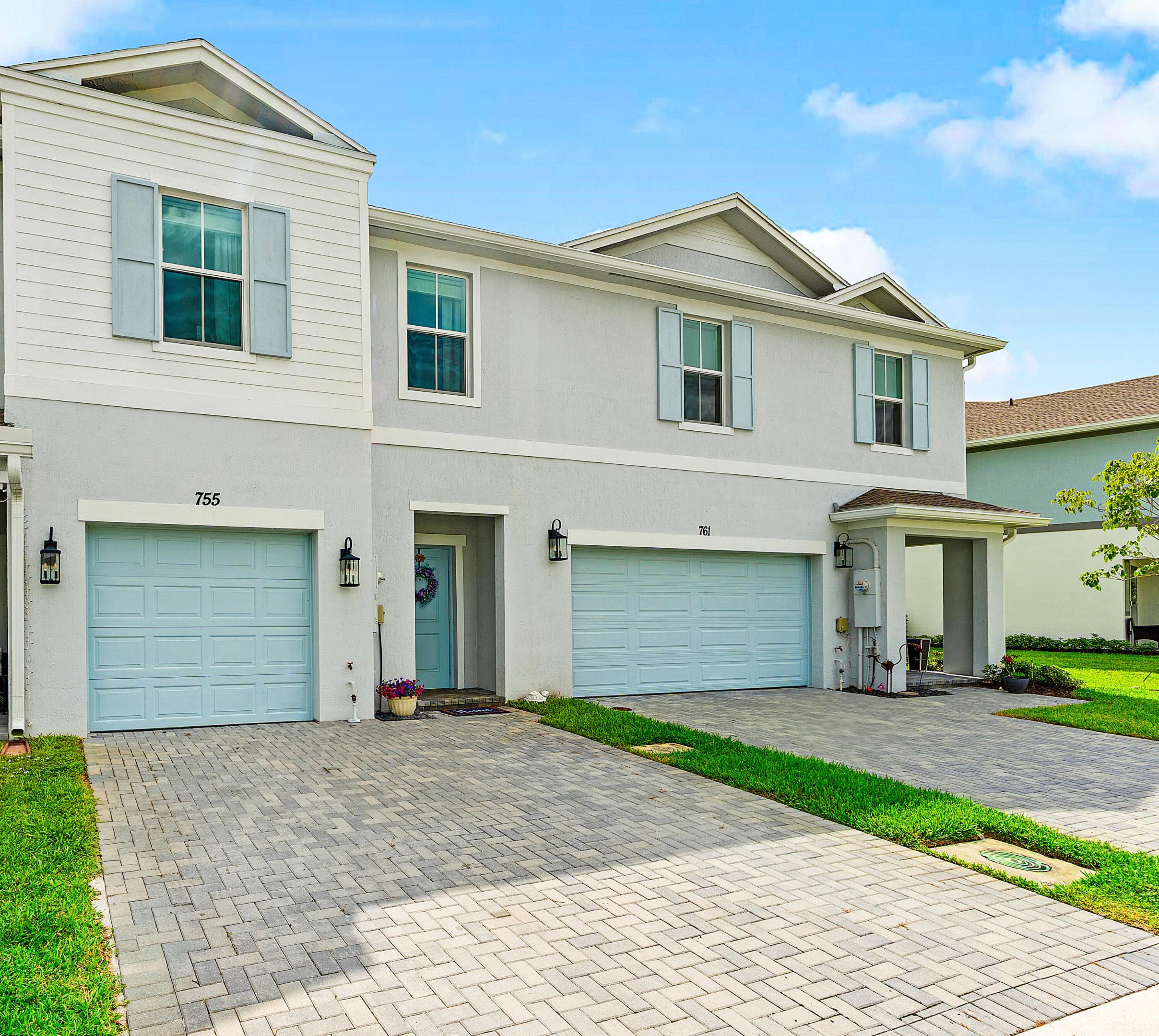 Hawks Ridge - Residential