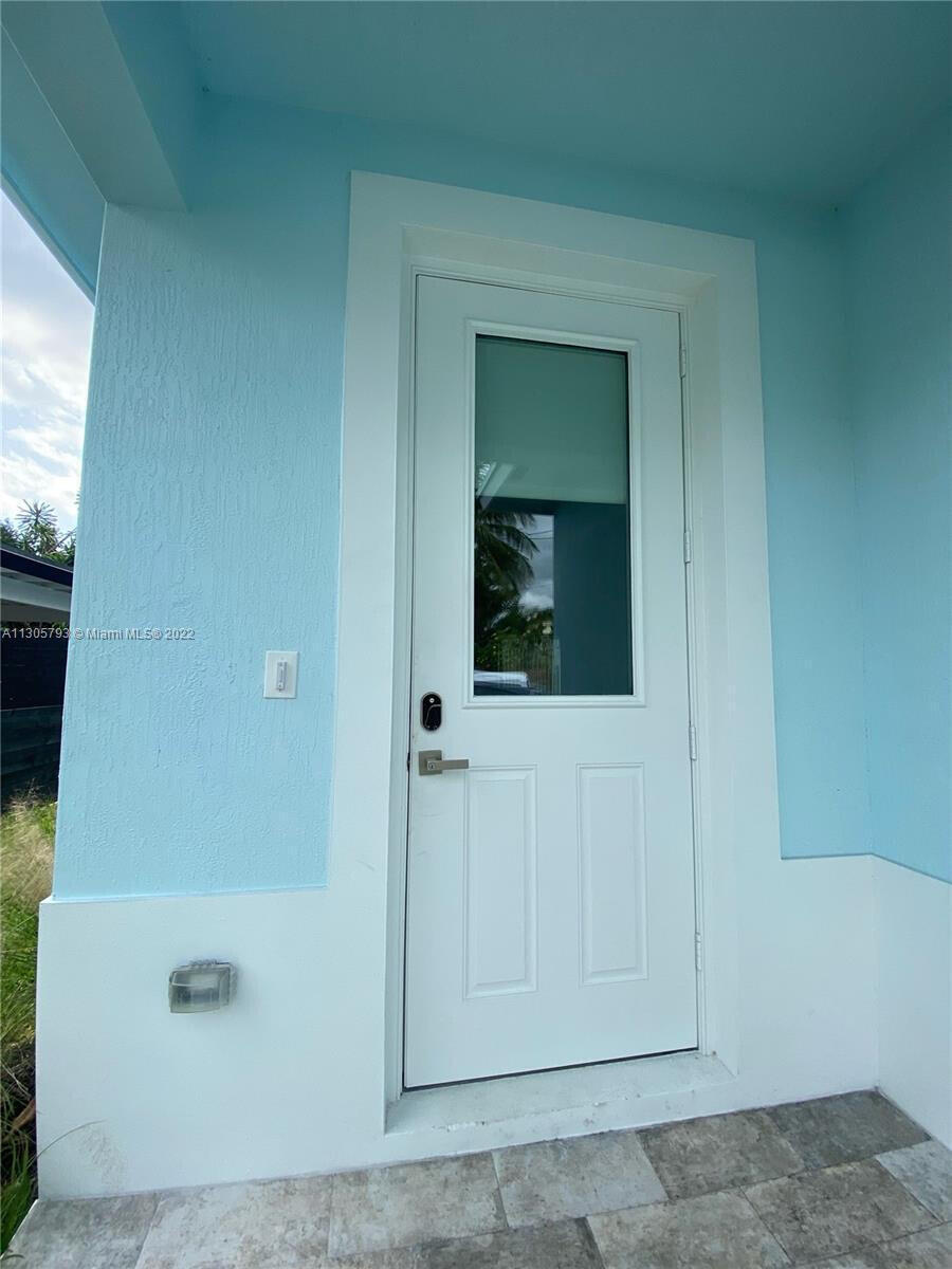 LAKE WORTH TOWN OF - Residential