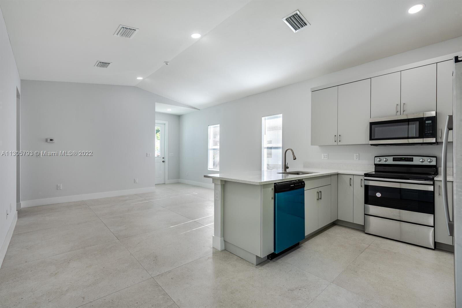 LAKE WORTH TOWN OF - Residential