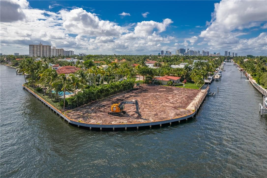 SEA ISLAND - Land