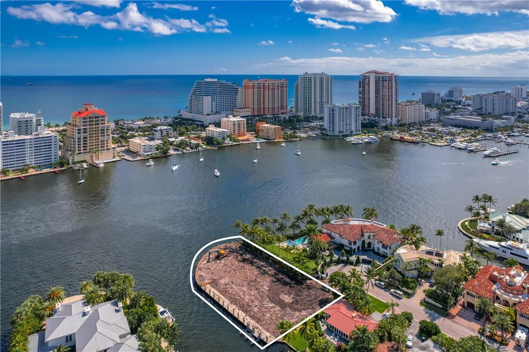 SEA ISLAND - Land