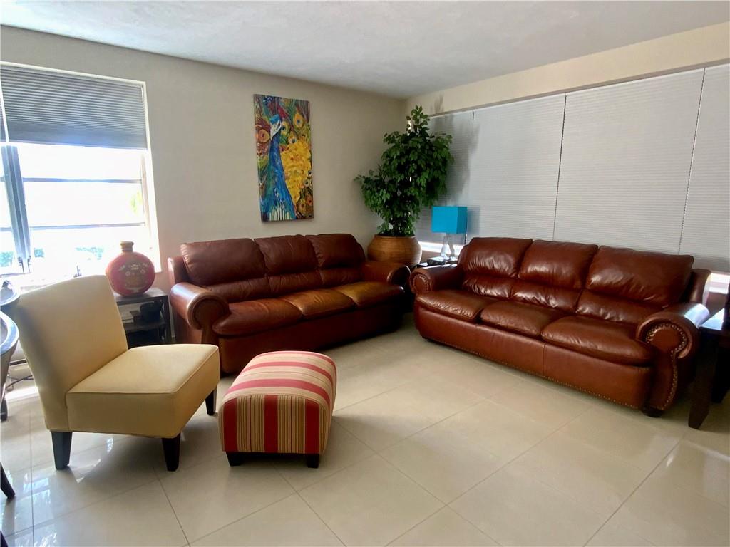 CORAL RIDGE TOWERS SOUTH - Residential