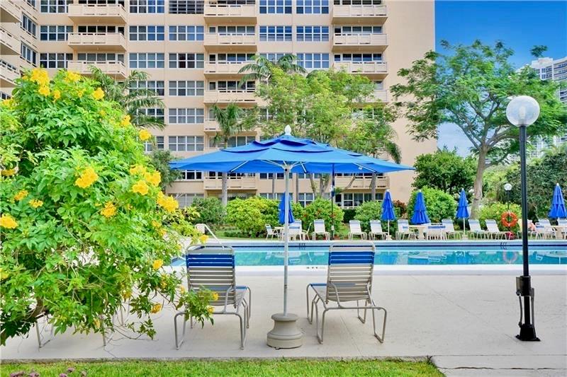 CORAL RIDGE TOWERS SOUTH - Residential
