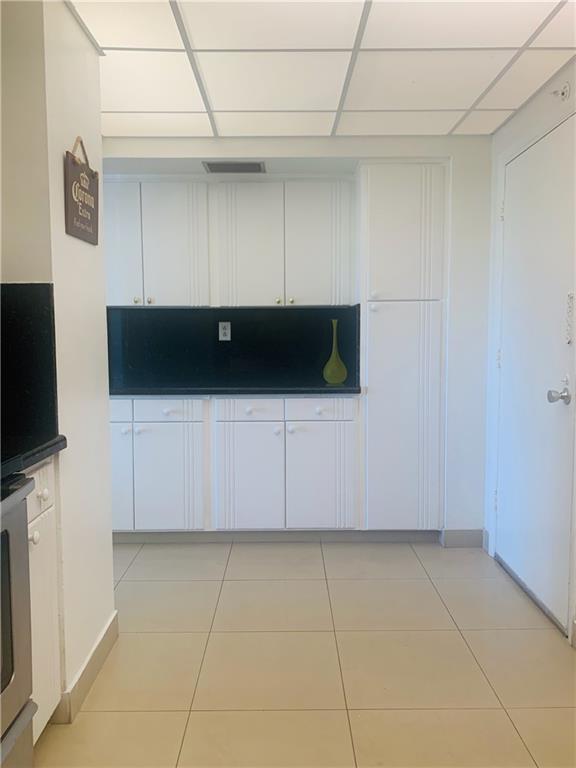 CORAL RIDGE TOWERS SOUTH - Residential