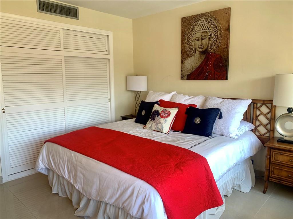CORAL RIDGE TOWERS SOUTH - Residential