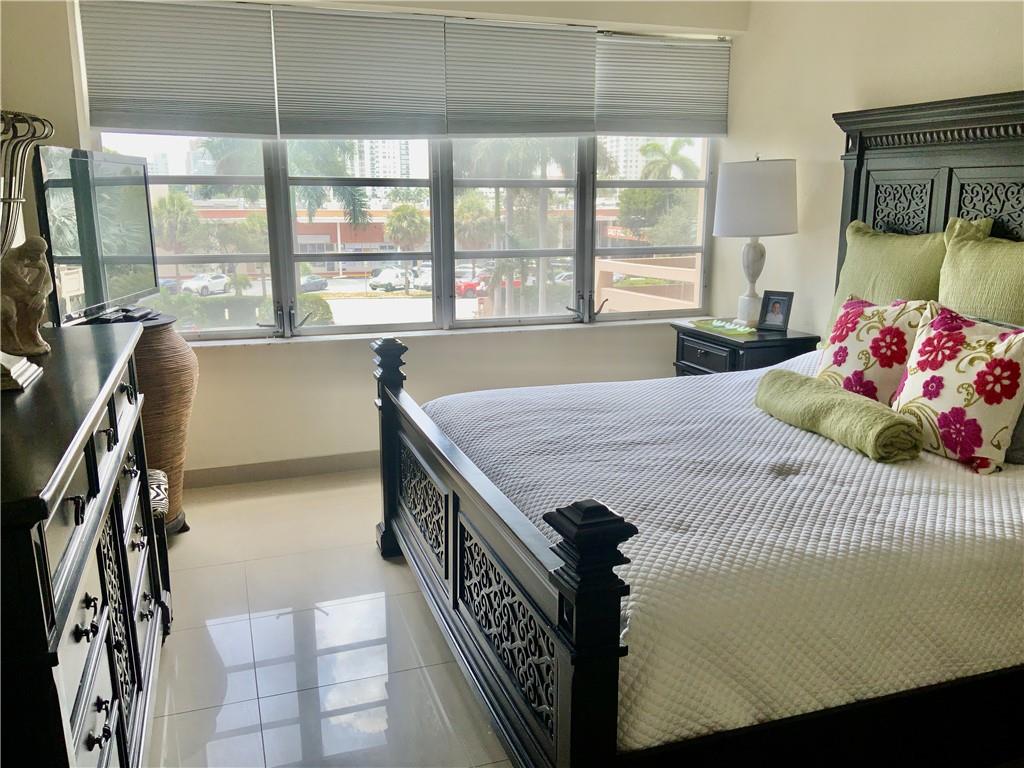 CORAL RIDGE TOWERS SOUTH - Residential