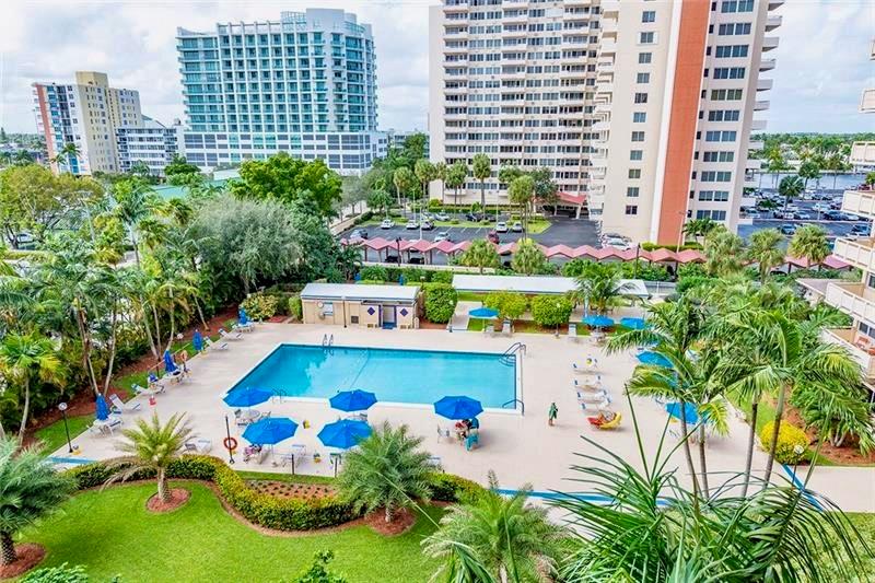 CORAL RIDGE TOWERS SOUTH - Residential