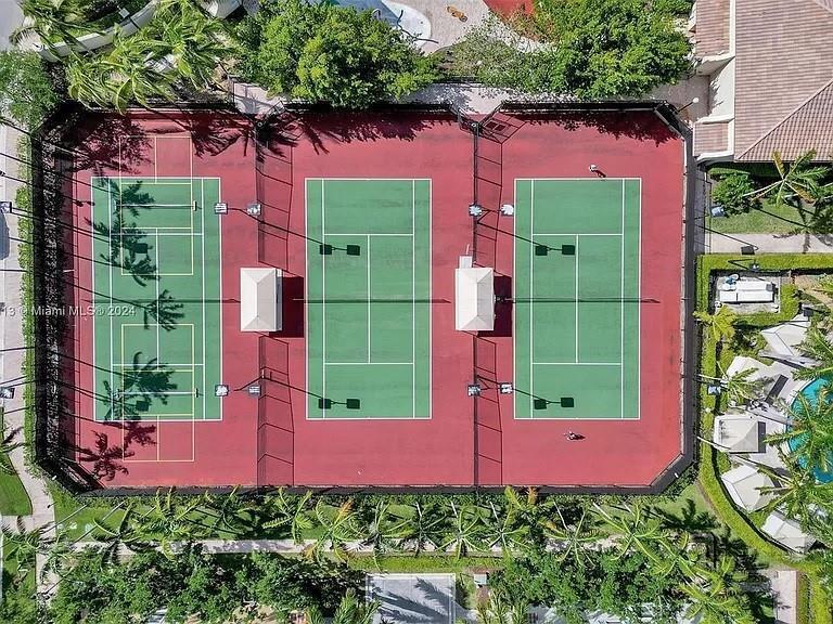 VILLA ALHAMBRA CONDO - Residential