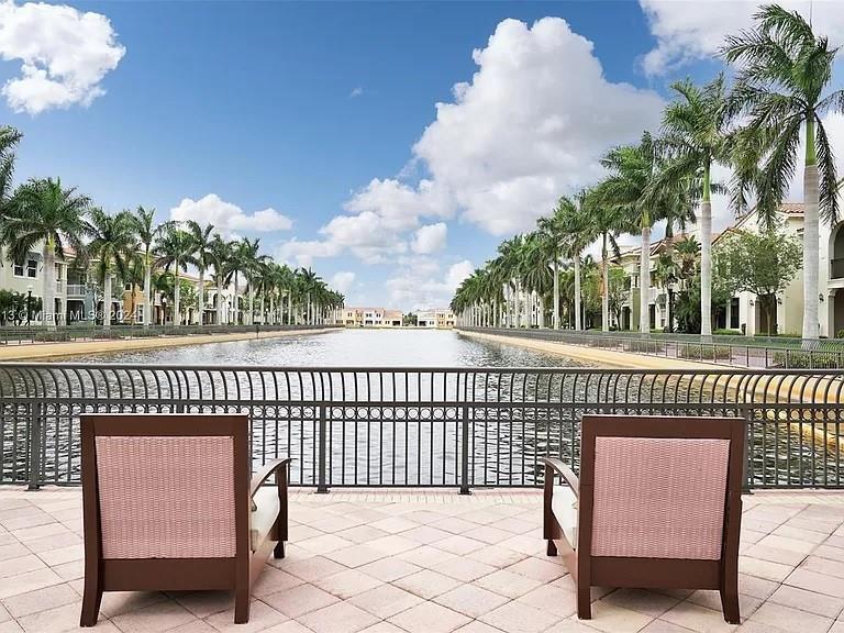 VILLA ALHAMBRA CONDO - Residential
